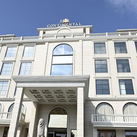 Hotel Jsr Continental Dehradun Exterior photo