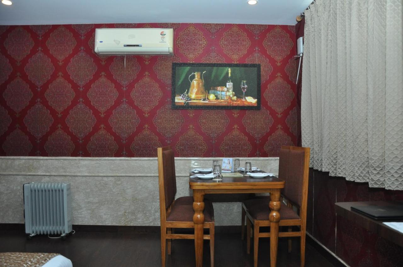 Hotel Jsr Continental Dehradun Exterior photo