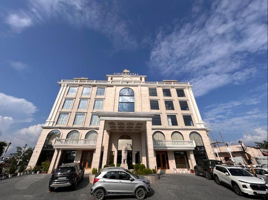 Hotel Jsr Continental Dehradun Exterior photo